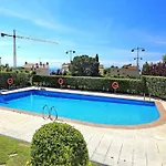 Private Villa In Roses With Pool