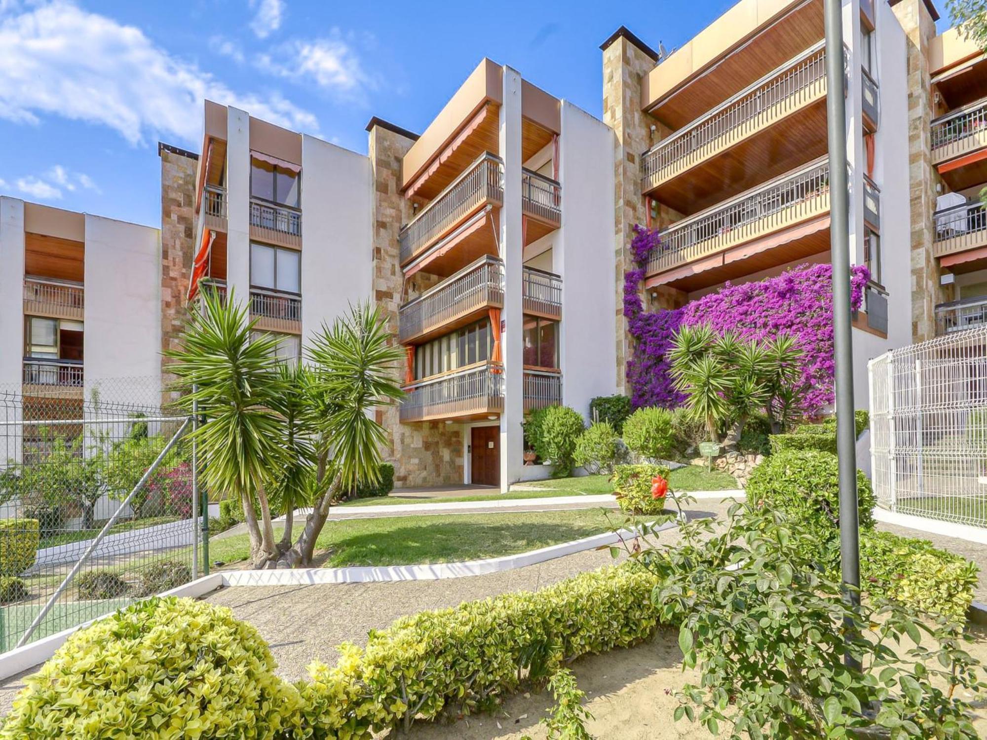Private In With Pool Appartement